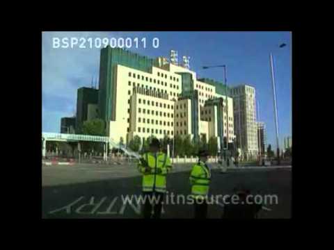 Real IRA launch RPG-18 attack on Mi6 Headquarters in London - 2001