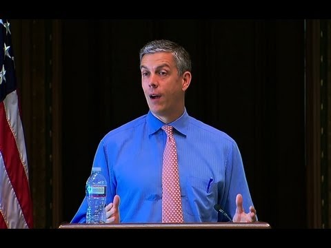 Secretary Arne Duncan Speaks at the White House Online Summit on Education