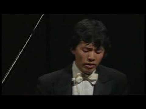 Yundi Li plays Chopin Nocturne Op. 9 No. 2