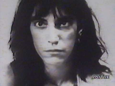 Patti Smith - EASTER -