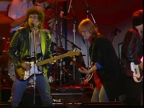 Bob Dylan - Maggie's Farm (Live at Farm Aid 1985)