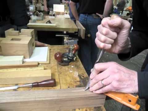 Jeff Miller's Mortise-paring Jig