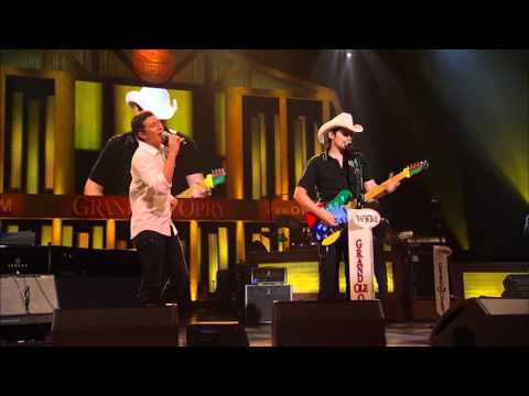 Brad Paisley featuring Scotty McCreery - 