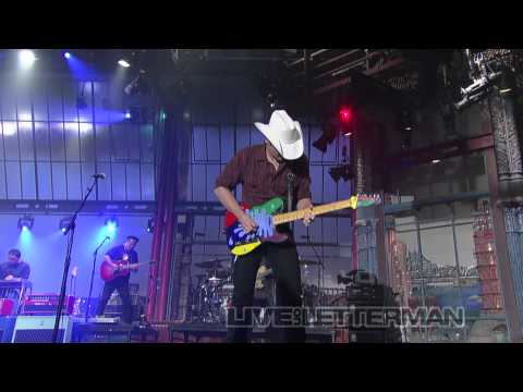 Brad Paisley - Time Warp (Live on Letterman)