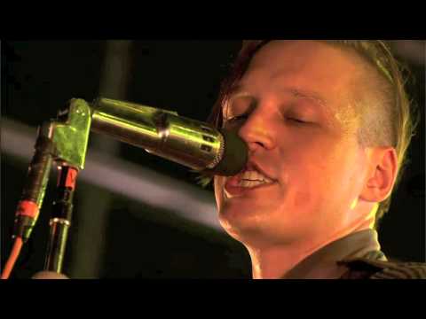 Coachella 2011 - Arcade Fire - Wake Up.mp4