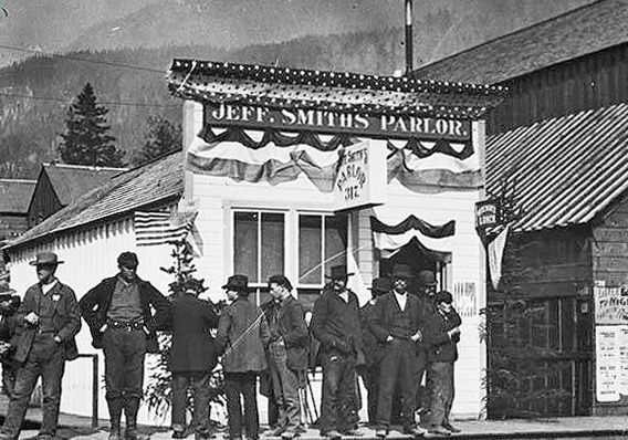 Jeff Smith's Parlor in Skagway in 1898