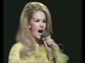 Lynn Anderson - I Beg Your Pardon, I Never Promised You A Rose Garden (BBC Top Of The Pops)