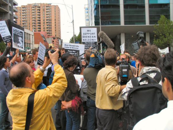 Scuffle around pro-Nelson group outside RMIT building