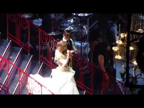 Taylor Swift - I Knew You Were Trouble [Live, with Violin Intro] - 4.26.2013 - Indianapolis, IN