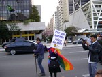 Lesbian defending by a Secular state of fact ("Por um estado laico de fato"). Brazil is a secular state, in which there exists a separation of church and state. The country does not have an official religion.