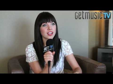 Carly Rae Jepsen - Getmusic Interview 'What To Wear To Meet Justin Bieber'