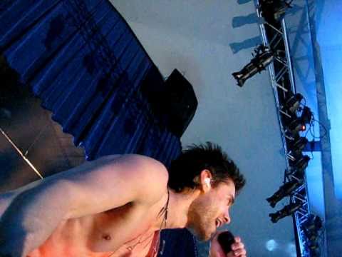 The Killl (live) - Jared Leto in the crowd (shirtless) - 30 Seconds to Mars - Davis 01-16-11