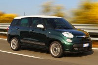 
Der Fiat 500L Living ist das neueste Mitglied der Fiat-Familie. Der Kompakt-Van übertrifft … 
