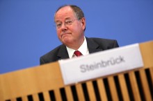 
Vorwärts SPD Kanzlerkandidat Peer Steinbrück stellt sein 100-Tage-Programm vor 
