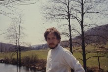 
Mirakel vor Flusslandschaft: Bob Dylan um 1970 im Exil
