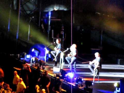 nickelback   singing a garth brooks tune i got a friend in low places live at hershey park pa.