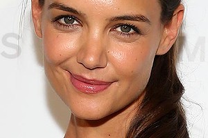 NEW YORK, NY - SEPTEMBER 11:  Actress Katie Holmes poses backstage at the Michael Kors fashion show during Mercedes-Benz Fashion Week Spring 2014 at The Theatre at Lincoln Center on September 11, 2013 in New York City.  (Photo by Neilson Barnard/Getty Images for Michael Kors)