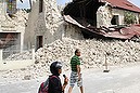 Magnitude 7.2 quake hits Philippines (Thumbnail)