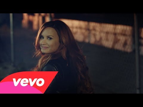 Demi Lovato - Give Your Heart a Break (Official Video)