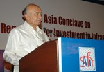 The Union Power Minister, Shri Sushilkumar Shinde .