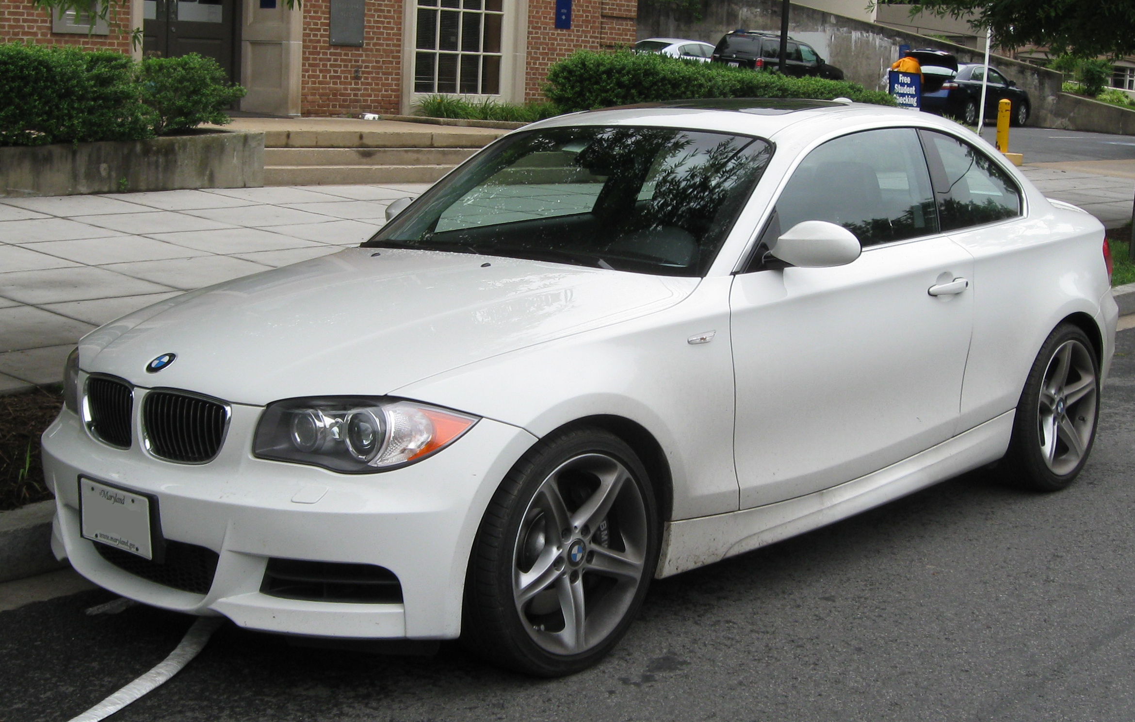 BMW 135i coupe (US)