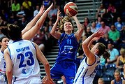 Capitals player Jessica Bibby in action.