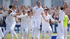 NOTTINGHAM, ENGLAND - JULY 14:  James Anderson of England celebrates the final wicket of Brad Haddin of Australia and victory with team mates during day five of the 1st Investec Ashes Test match between England and Australia at Trent Bridge Cricket Ground on July 14, 2013 in Nottingham, England.  (Photo by Gareth Copley/Getty Images)