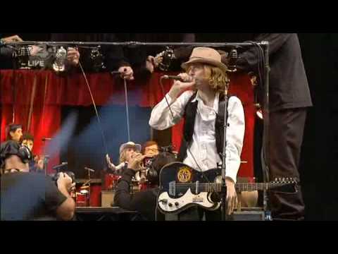 Beck live @ V Festival 2006 Part 3