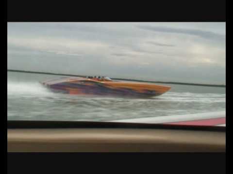 48 MTI boats cruising 156 mph in Miami Poker run 2010