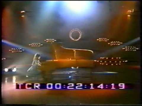 Elena Lasco plays jazz on 1980s Soviet television