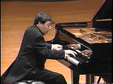 Murray Perahia plays Beethoven's Moonlight Sonata 3rd Movement [HQ]