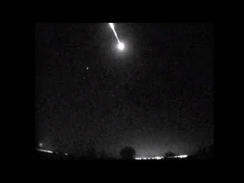 METEOR LIGHTS UP THE SKIES OF VILLAMUELAS, SPAIN, APRIL 15, 2013