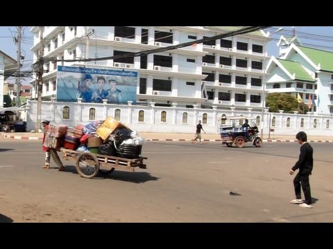 Laos, Vientiane City. Street scenes, Riverside.