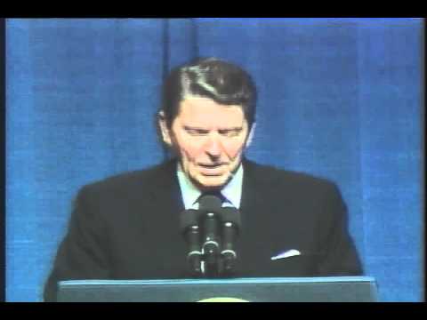 Ronald Reagan tells joke about Democrats