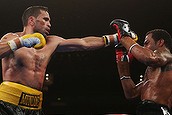 'The Man' Mundine's shock defeat over Shane Mosley (Thumbnail)