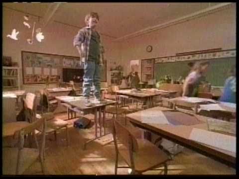 Pizza Hut introducing The Edge pizza (commercial, 1997)