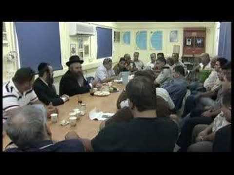 Jewish law boosts Palestinian farmers - 13 Oct 07