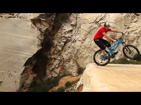 Chris Akrigg  A Hill in Spain  MTB Downhill720p H 264 AAC