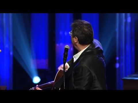 Vince Gill and Patty Loveless Perform 