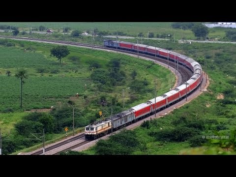 BEST EVER VIEW RAJDHANI EXPRESS ( CELEBRATION VIDEO) 22694 BANGALORE RAJDHANI