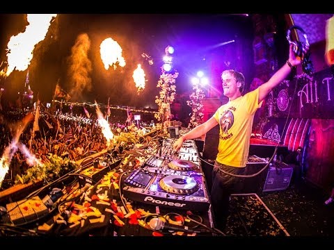 Armin van Buuren Live at TomorrowWorld 2013 (Full DJ Set)