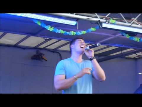 Lee Ryan - Breathe Easy HD Acoustic @ Paignton 21.07.2012