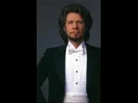 SAMUEL RAMEY & THOMAS HAMPSON-DUETTO-UN GIORNO DI REGNO-G. VERDI.wmv