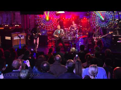 Coldplay - Mylo Xyloto/Hurts Like Heaven (Live on Letterman)