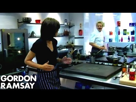 Claudia Winkleman cooks chilli with Chef - Gordon Ramsay