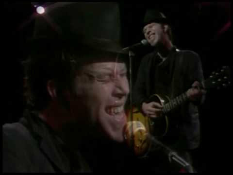 A Sweet Little Bullet From A Pretty Blue Gun ~ Tom Waits ~ Live