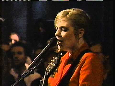 Luscious Jackson - Why Do I Lie ? (live)