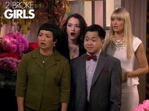 2 Broke Girls - The Piano Playing Whore