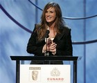 Actress Julia Roberts presents an award at the BAFTA/LA Cunard Britannia Awards in Los Angeles on Thursday, Nov. 1, 2007.