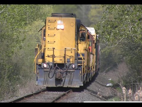 (HQ) PW Portland Western old mixed freight train at Fox crossing